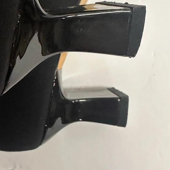 Vaneli Black Heel with Bow Accent 7.5N - Picture 8 of 9